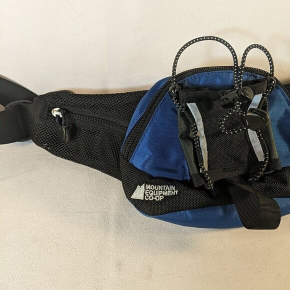 MEC Mountain Equipment Co-op Fanny Waist Belt Bag Black Blue Running Hiking - Picture 3 of 9